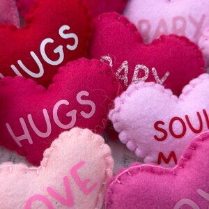 Valentine's Day min felt hearts / home decor